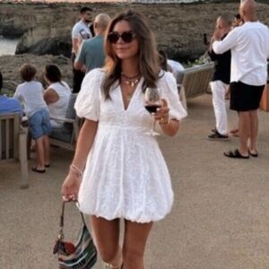 NWT ZARA BLACK OYSTER WHITE VOLUMINOUS MINI DRESS EMBROIDERED 2731/077 SIZE XS